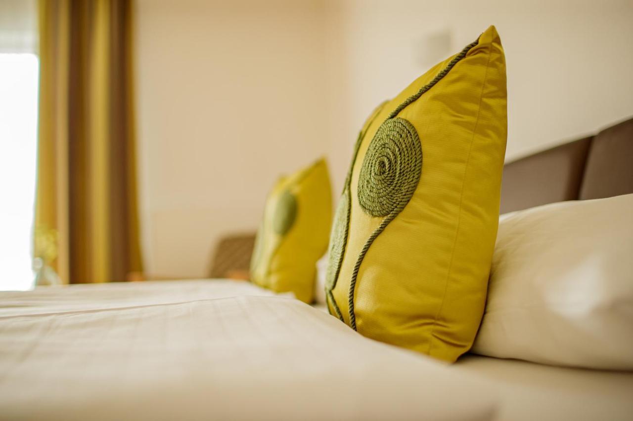 Hotel Garni Toscanina - Adults Only 바트래드커스스부르크 외부 사진
