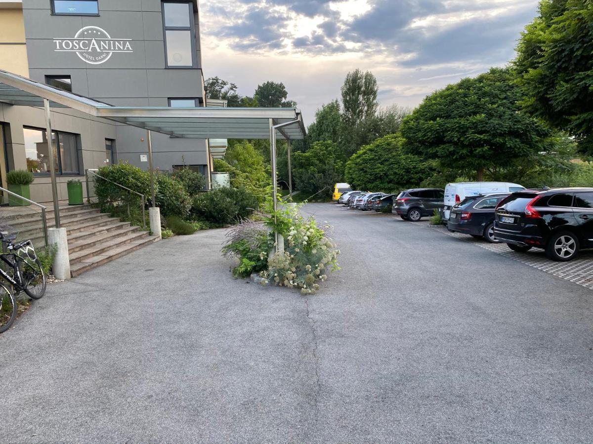 Hotel Garni Toscanina - Adults Only 바트래드커스스부르크 외부 사진