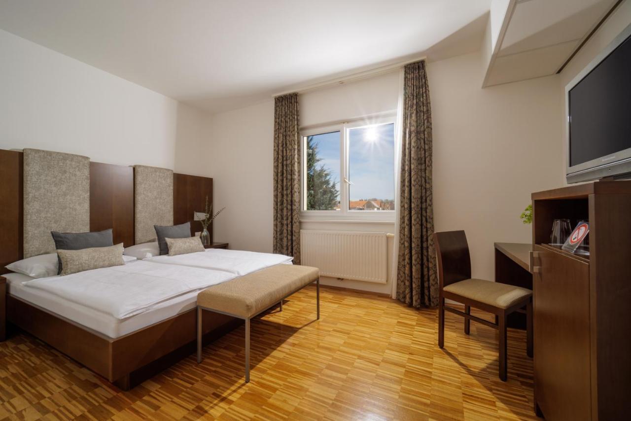 Hotel Garni Toscanina - Adults Only 바트래드커스스부르크 외부 사진