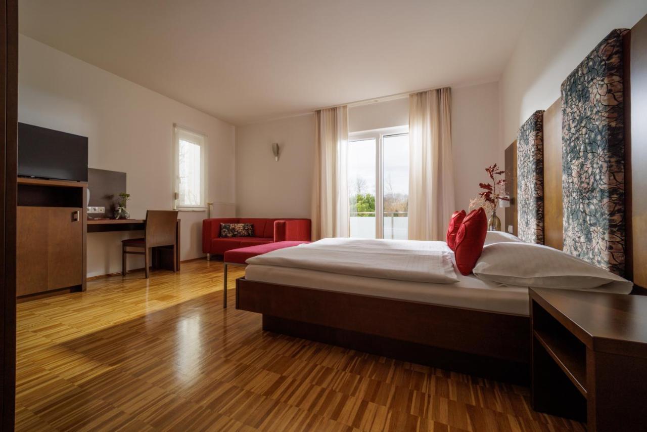 Hotel Garni Toscanina - Adults Only 바트래드커스스부르크 외부 사진