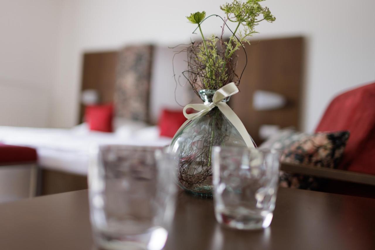 Hotel Garni Toscanina - Adults Only 바트래드커스스부르크 외부 사진